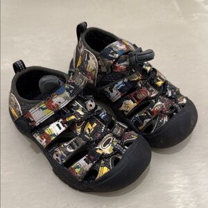 Keen Kids Black Multicolor Graphic Closed-Toe Sandals